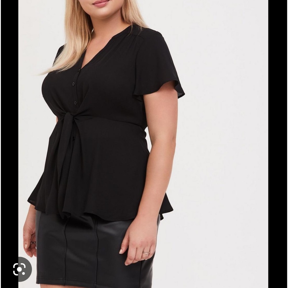 Torrid Georgette tie waist top